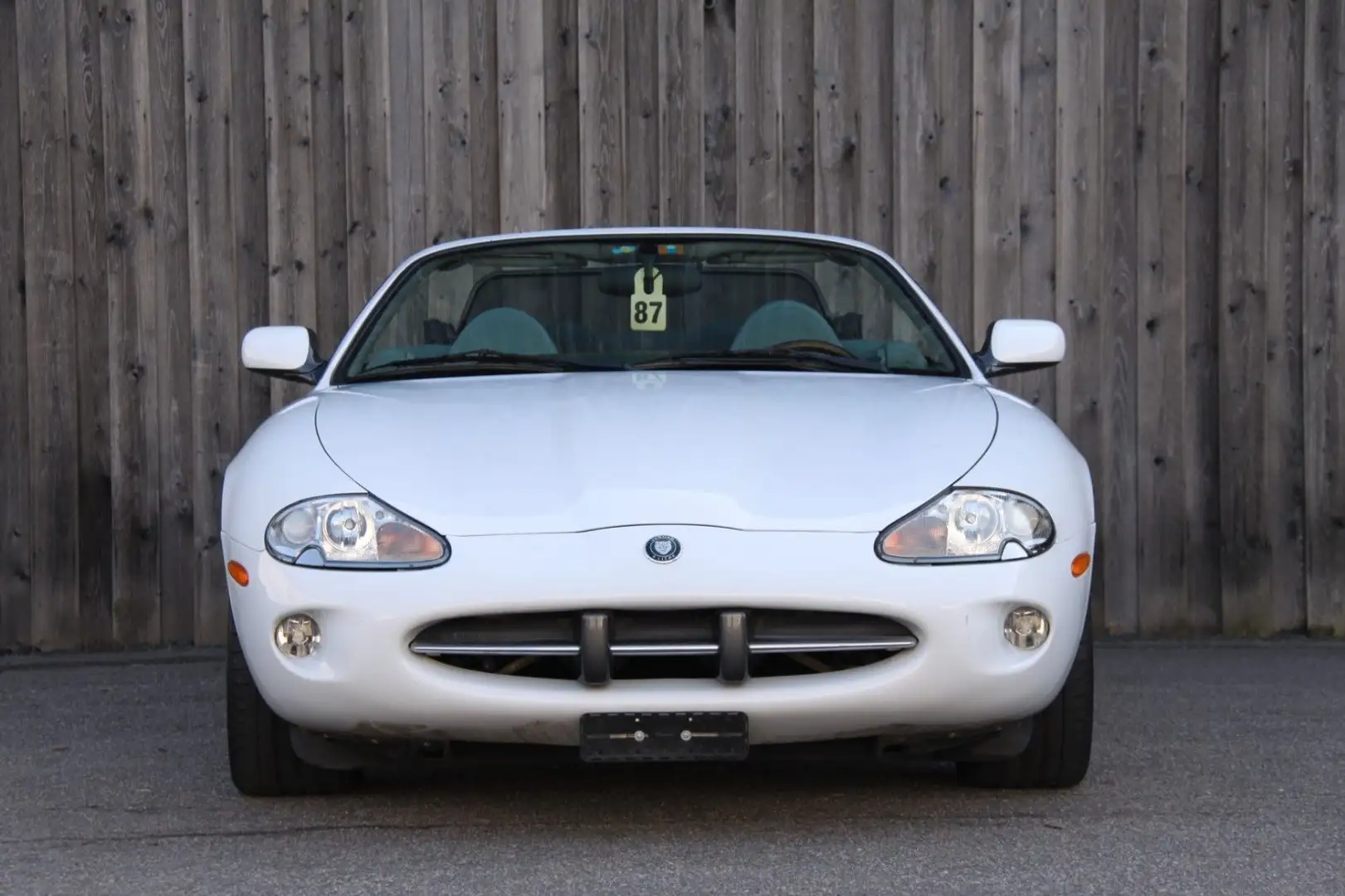 Jaguar XK8 Cabrio 2 Jahre Garantie Wit - 1