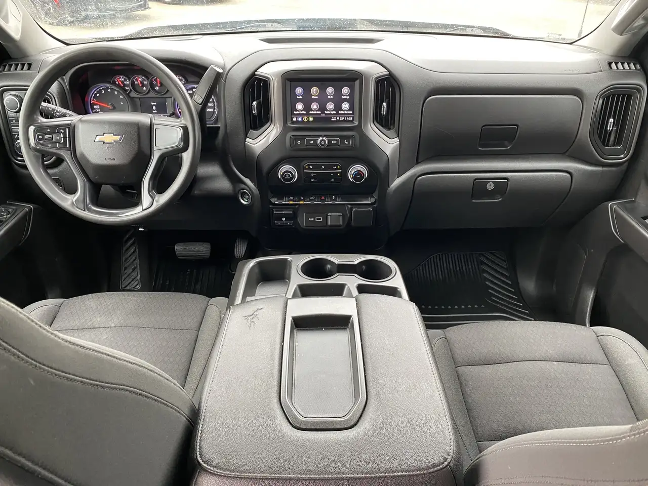 Chevrolet Silverado 1500 снимка Chevrolet Silverado 1500