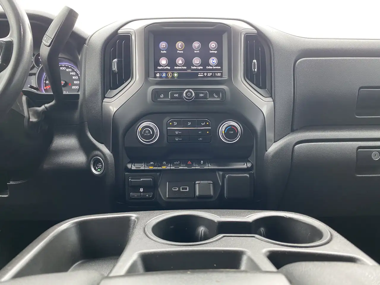 Chevrolet Silverado 1500 снимка Chevrolet Silverado 1500