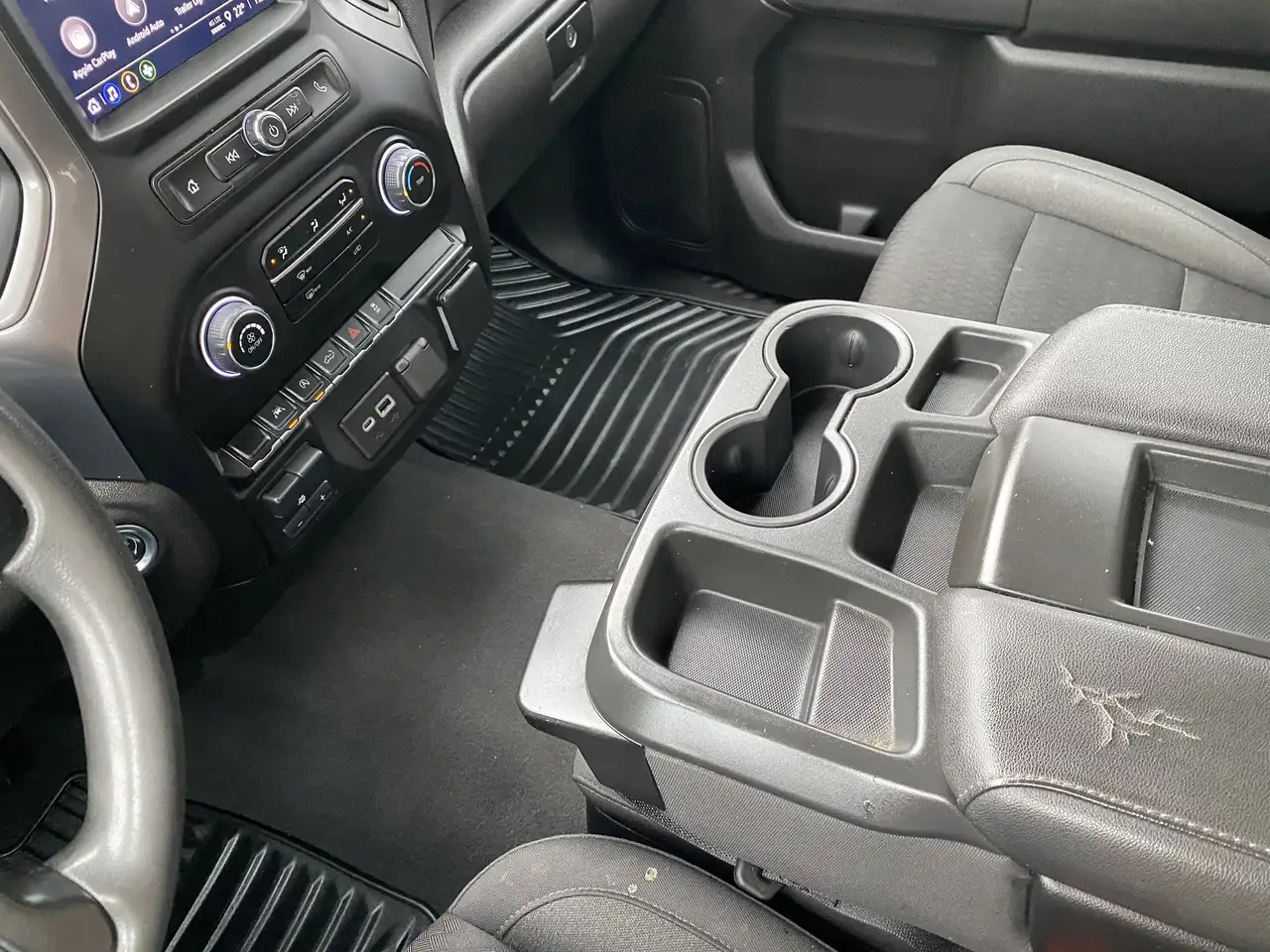 Chevrolet Silverado 1500 снимка Chevrolet Silverado 1500