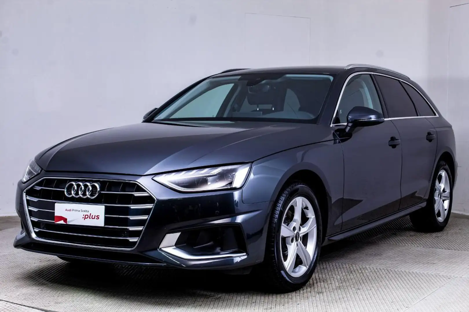 Audi A4 Avant 35 TDI/163 CV S tronic Business Advanced Grigio - 1