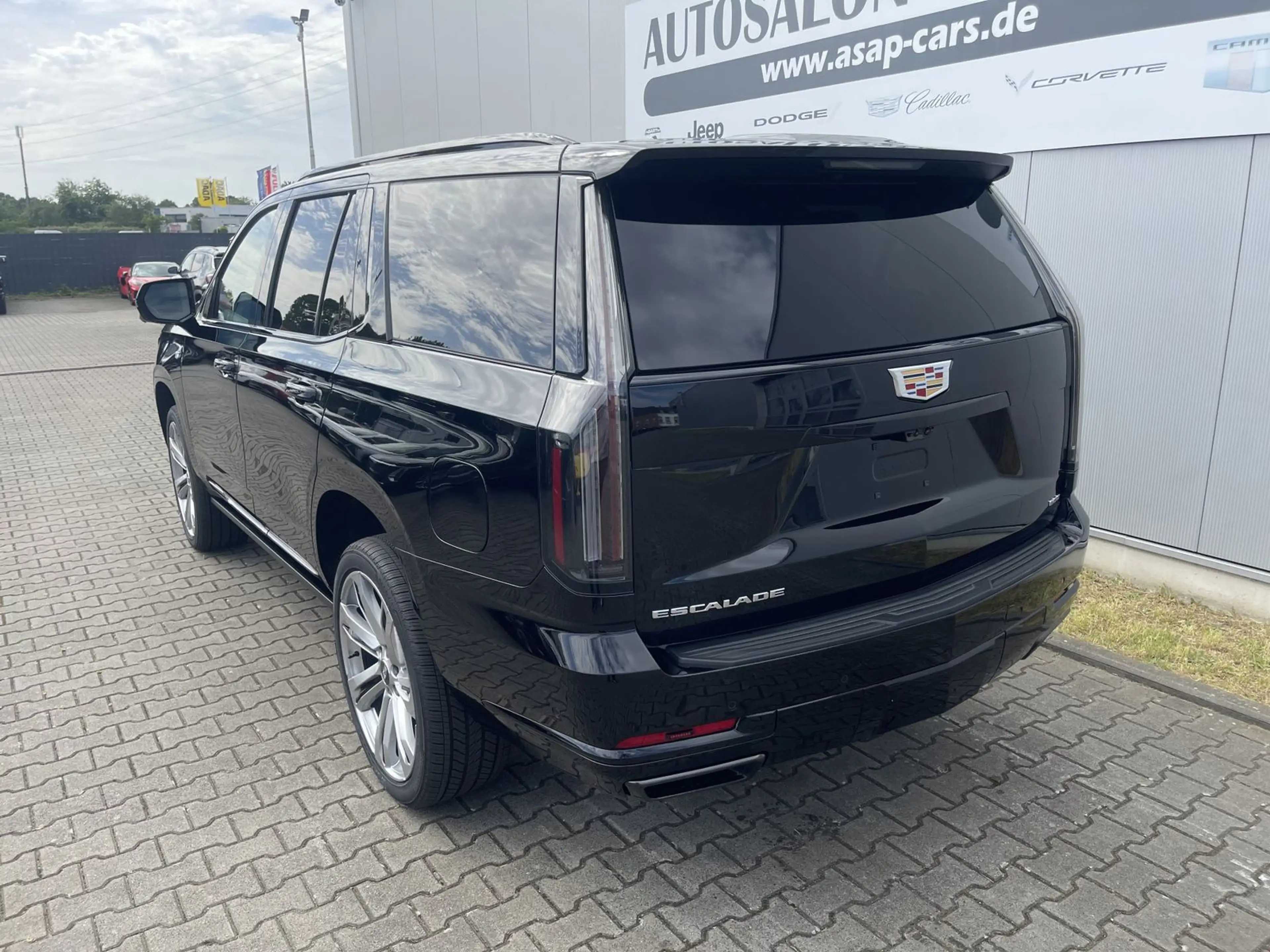Cadillac Escalade Sport Platinum 6.2 V8 MY26 | Executive — photo 13