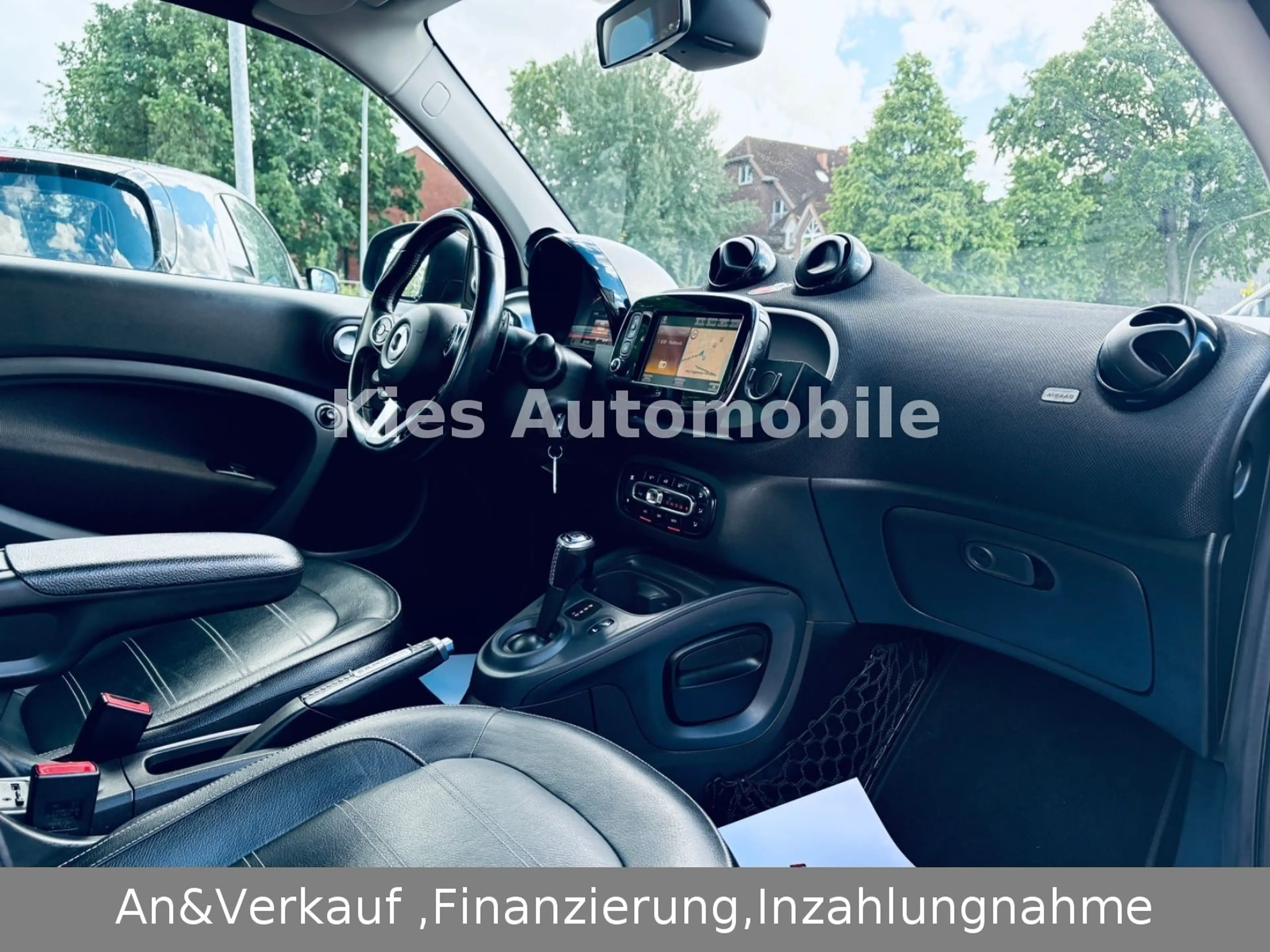 smart forTwo Brabus Packet Cabrio AUTOM/LEDER/JBL/NAVI — photo 13