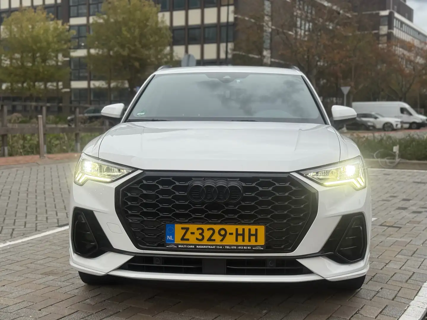 Audi Q3 35 TFSI S edition Blanc - 2
