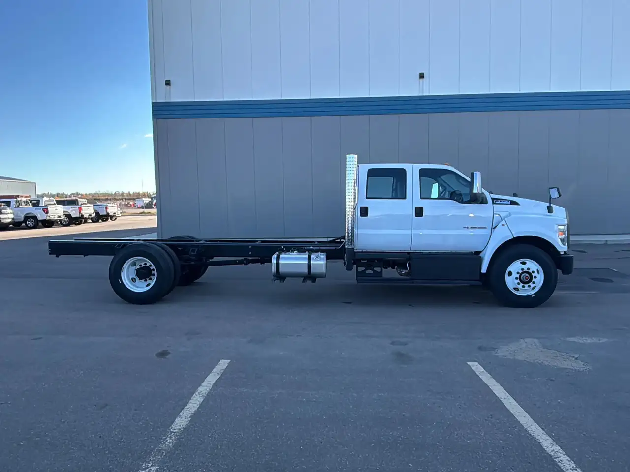 Ford F-750 Super Duty снимка Ford F-750 Super Duty
