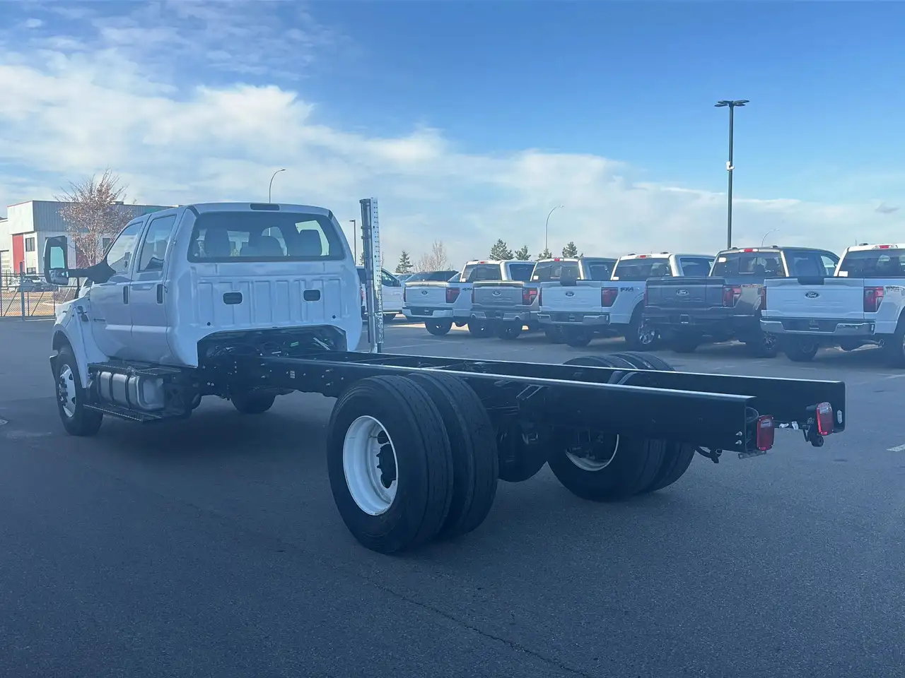 Ford F-750 Super Duty снимка Ford F-750 Super Duty