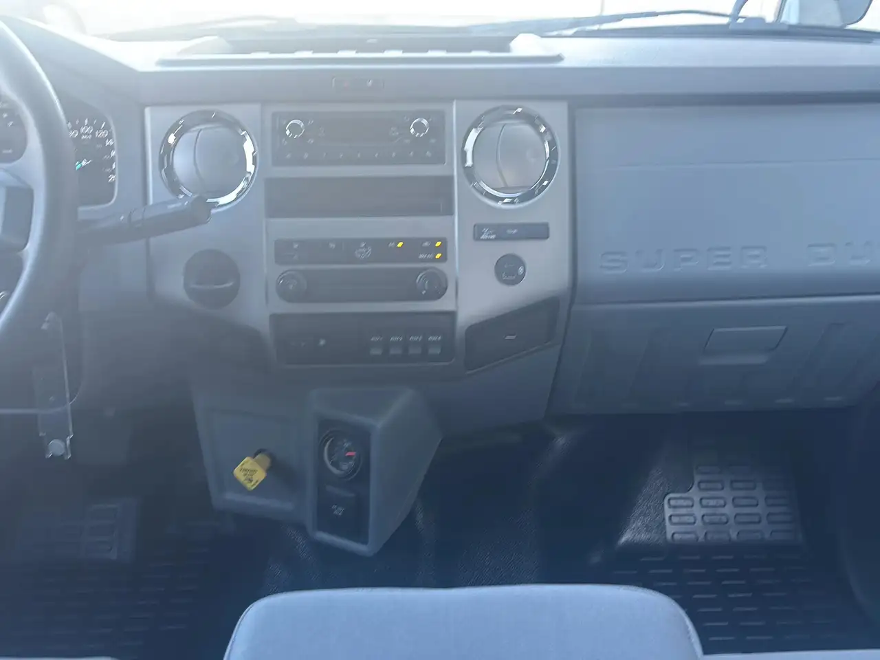 Ford F-750 Super Duty снимка Ford F-750 Super Duty