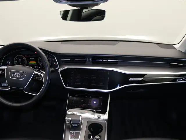 Audi A6 view 10