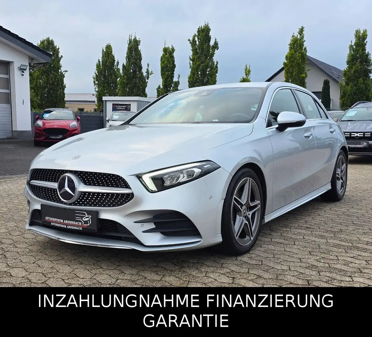 Mercedes-Benz A 200 AMG*NAVI*KAMERA*CARPLAY*LEDER*MBUX* Argent - 1