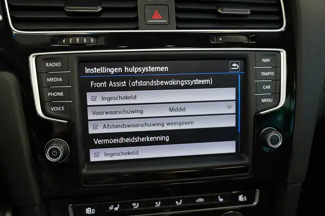 Volkswagen Golf view 16