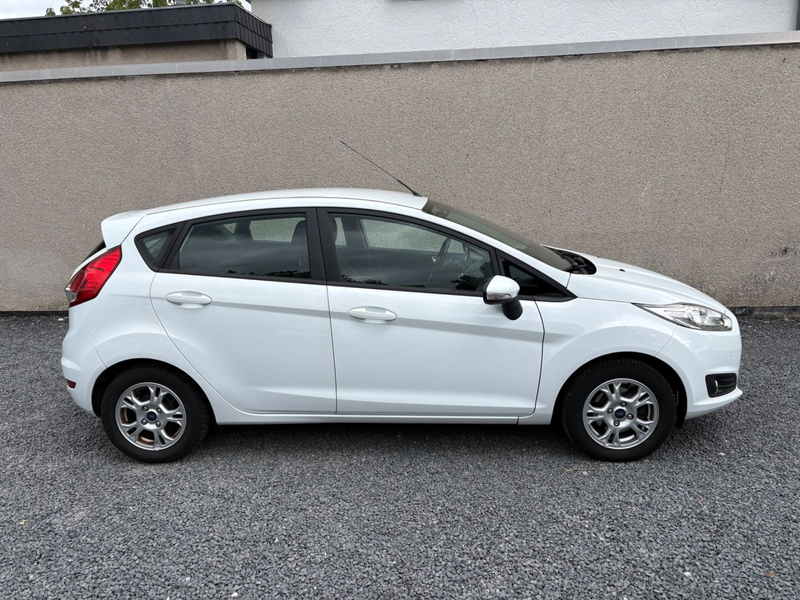 Ford Fiesta Celebration/Automatik,Navi,1.Hand, — photo 4