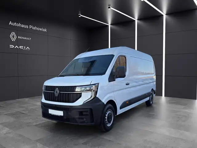 Renault Master main image