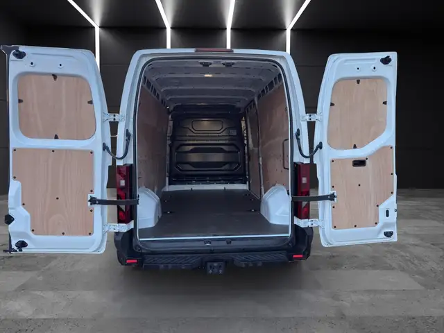 Renault Master view 9