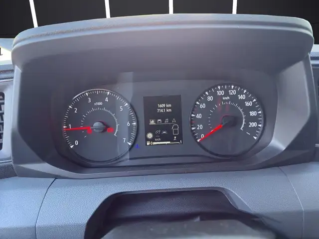 Renault Master view 15