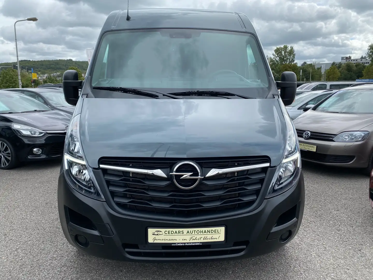 Opel Movano B L2H2 3,5t Aut. 1.Hd Klima Kamera 2xSchiebtüre Grau - 2