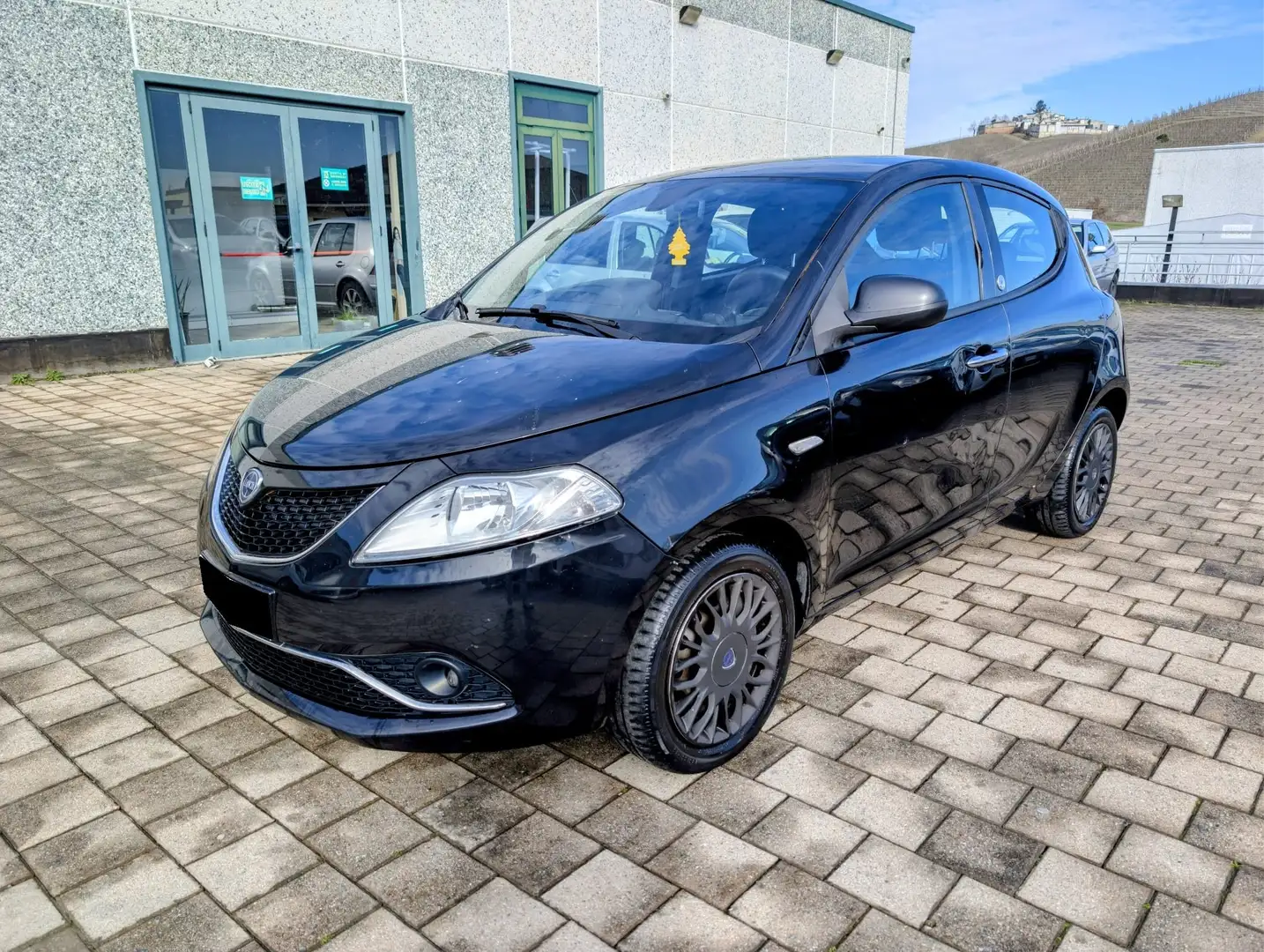 Lancia Ypsilon 1.2 ecochic Gpl 69cv my16 Schwarz - 2