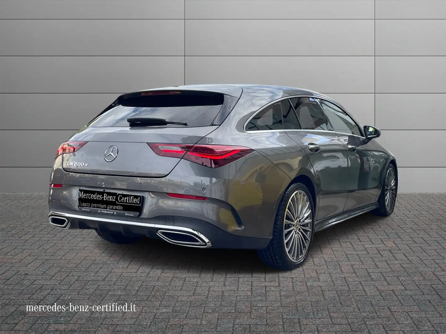 Mercedes-Benz CLA 200 CLA Shooting Brake 200 d AMG Line Advanced Plus au Grau - 2