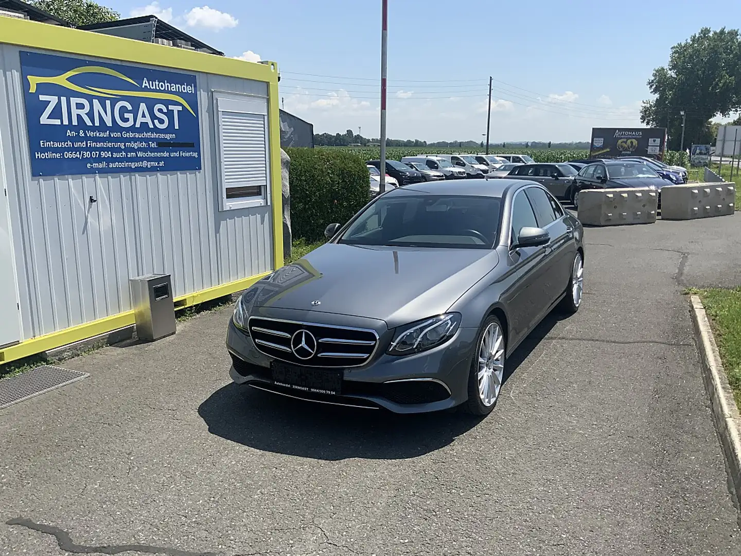 Mercedes-Benz E 200 d Aut. Öamtc  Pickerl neu bis 07/2027 + 4 Monat... Grau - 1