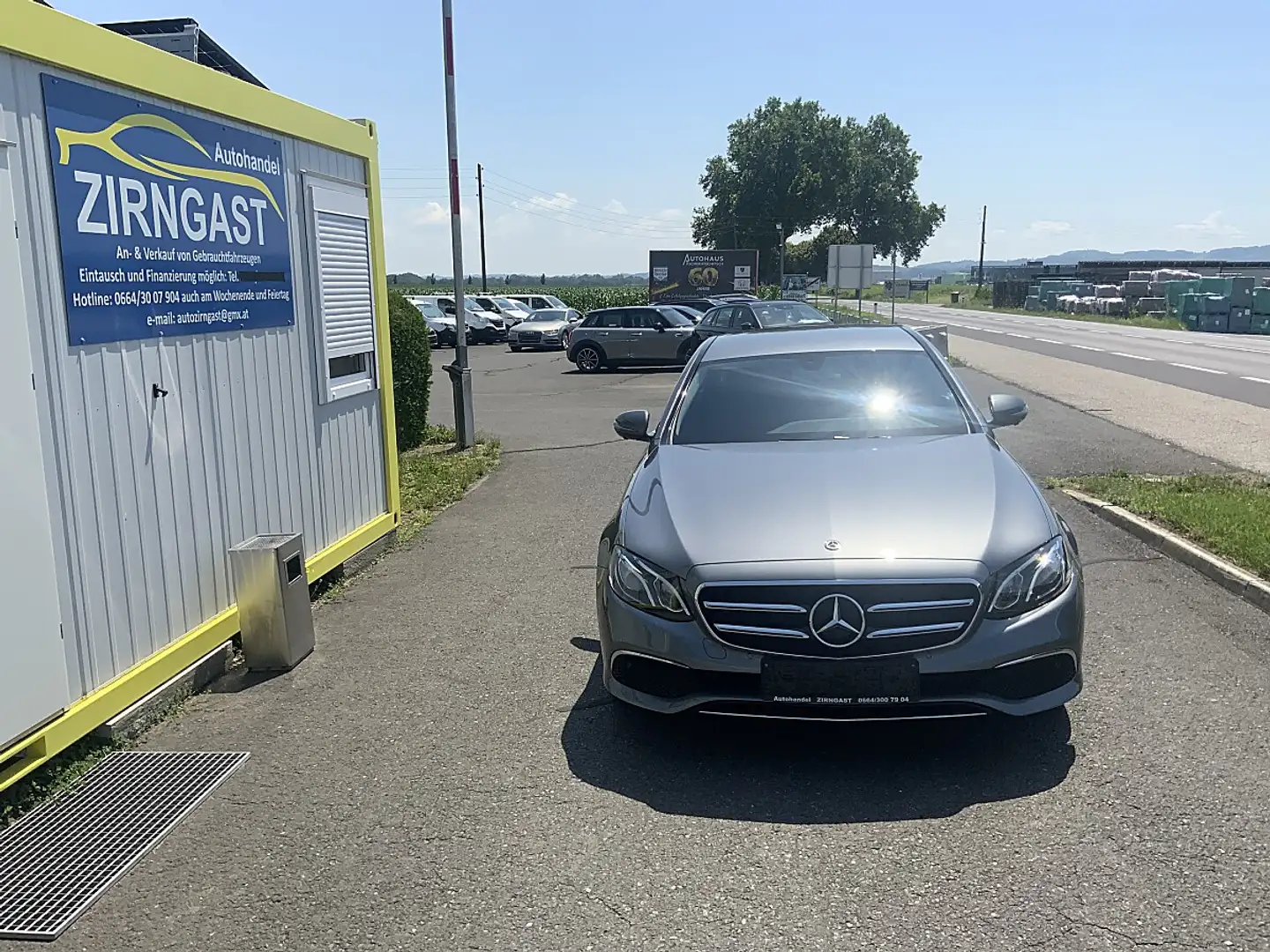 Mercedes-Benz E 200 d Aut. Öamtc  Pickerl neu bis 07/2027 + 4 Monat... Grau - 2