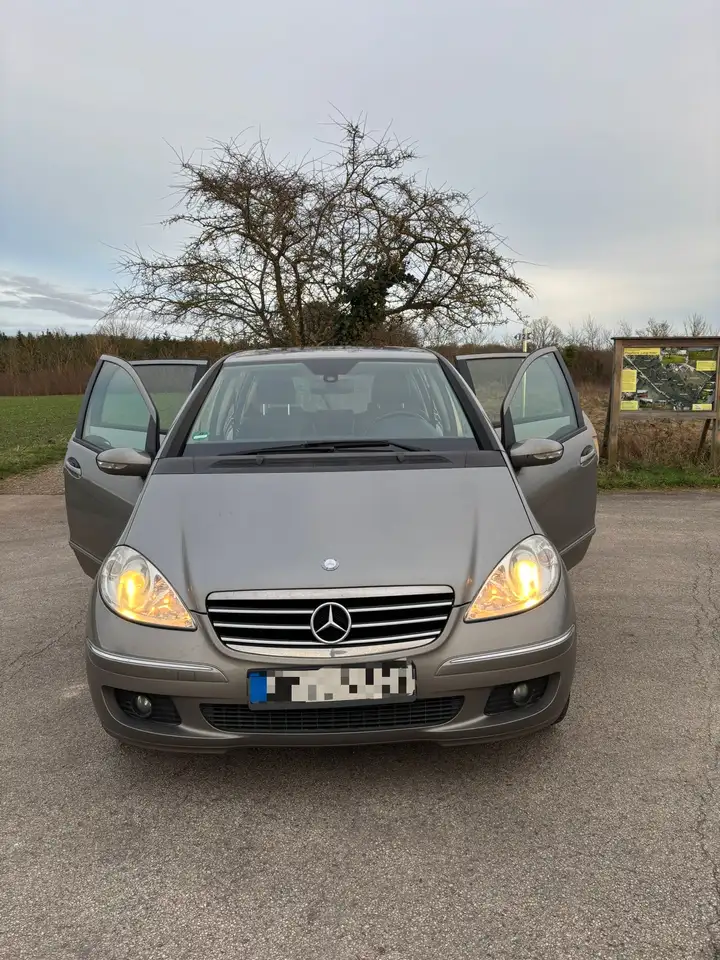 Mercedes-Benz A 200