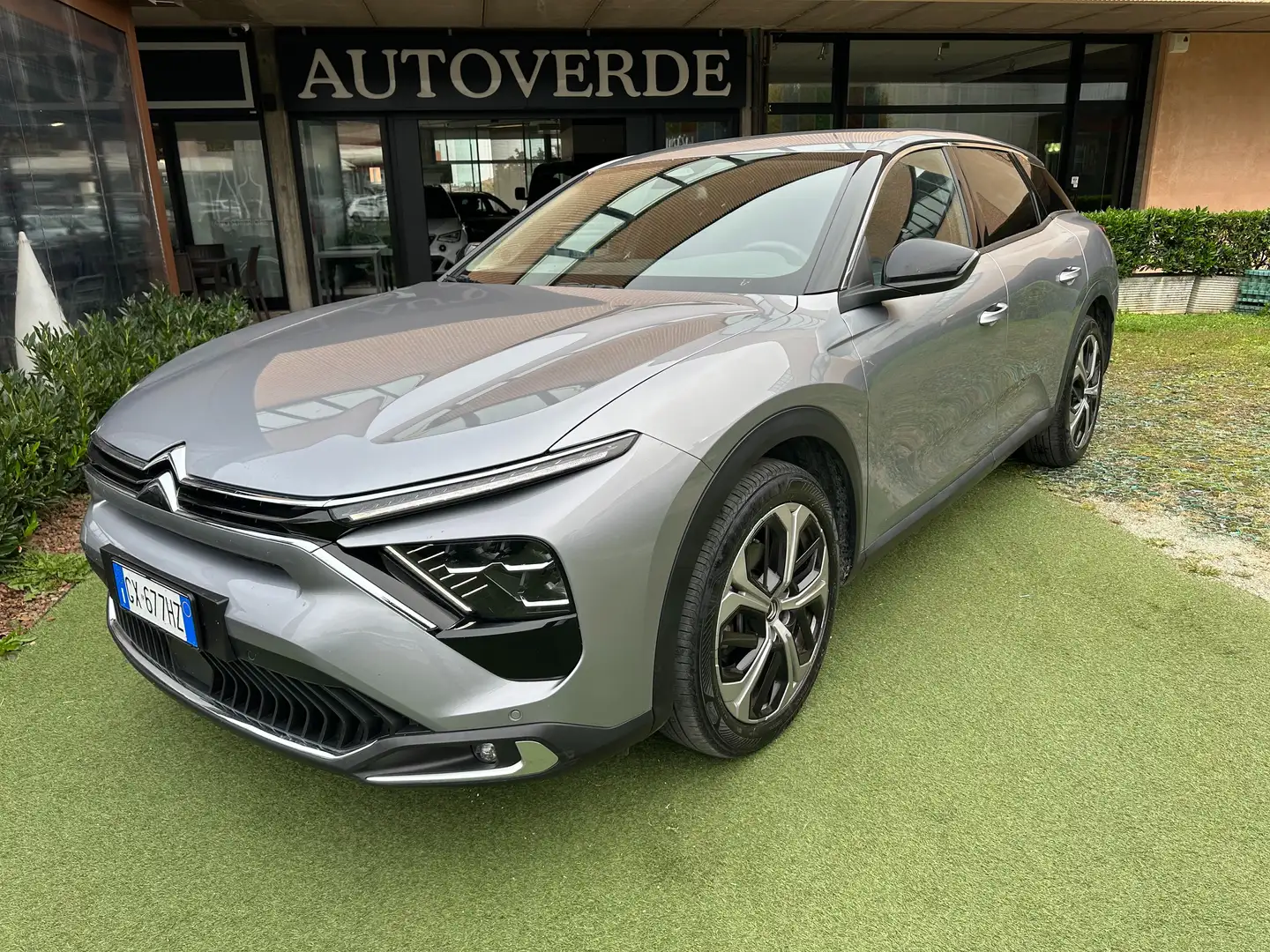 Citroen C5 X 1.2 Puretech Shine EAT8 - 18000KM - UNIPROP Grau - 1