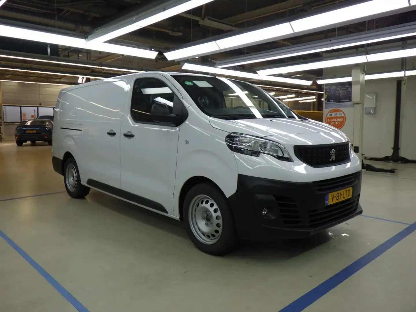 Peugeot e-Expert Long Asphalt 75 kWh | Automaat | Navigatie | Stoel bijela - 2