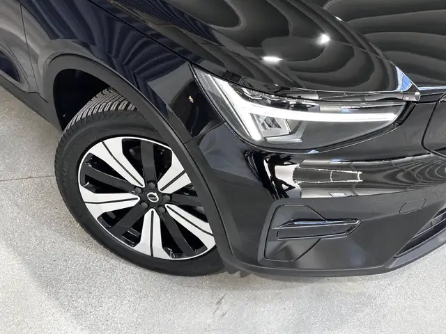 Volvo XC40 view 7