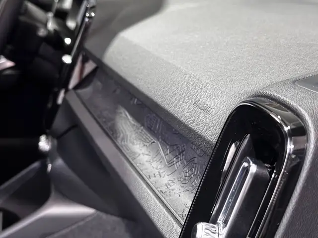 Volvo XC40 view 20