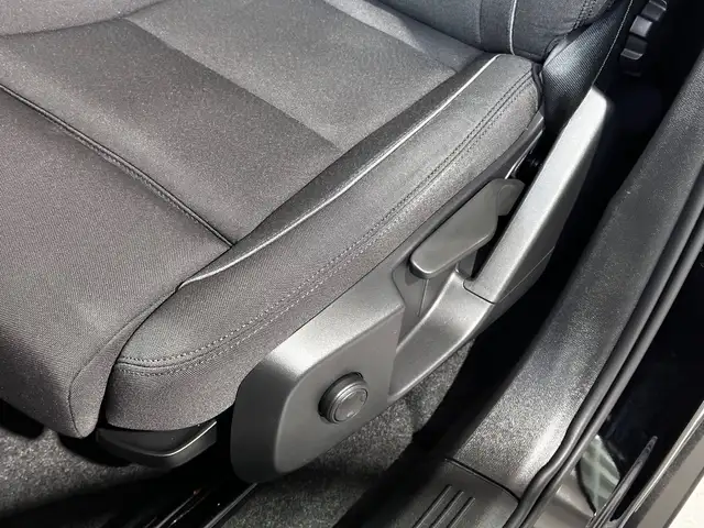 Volvo XC40 view 24
