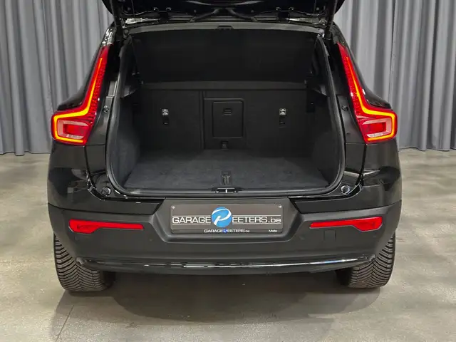 Volvo XC40 view 30