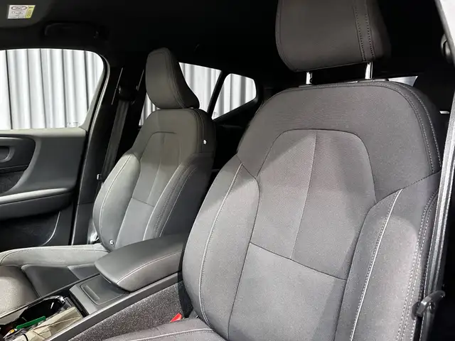 Volvo XC40 view 26