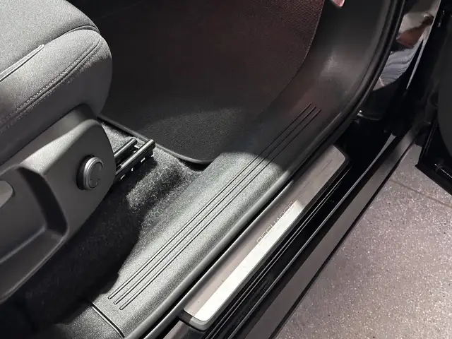 Volvo XC40 view 25