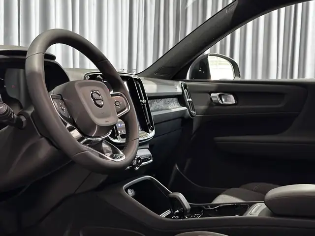 Volvo XC40 view 19
