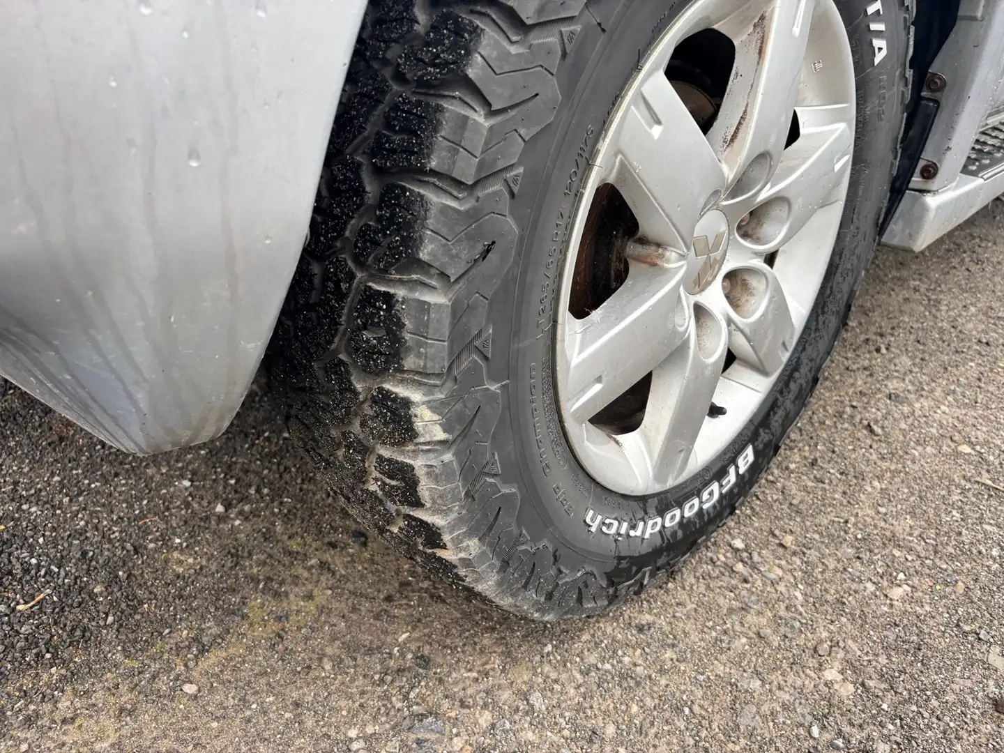 Mitsubishi Pajero 3.2 DI-D utilitaire problème acceleration - 2