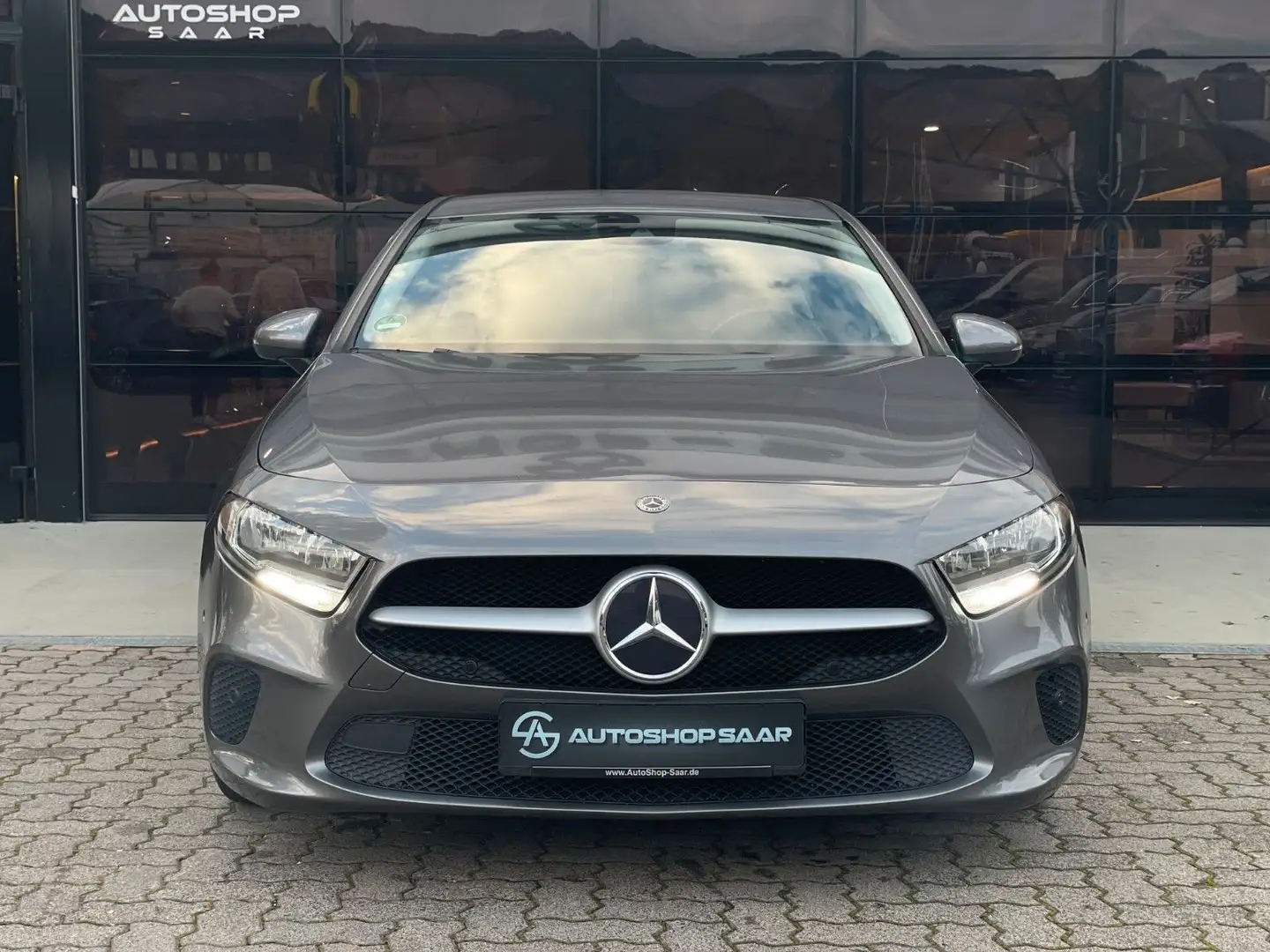 Mercedes-Benz A 160 d 1-Hand/CAM/Virtual Cockpit Grau - 2