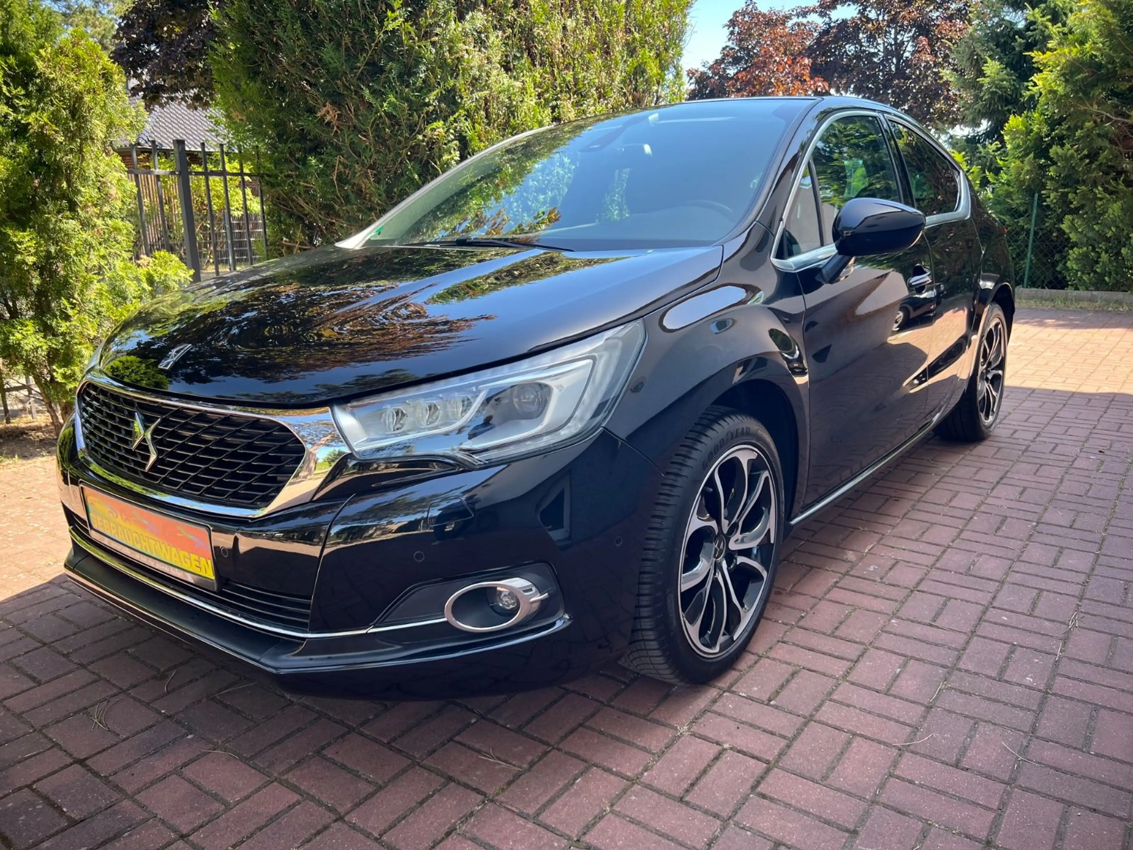 DS Automobiles DS 4 Crossback Citroën, Automatik, Navigation, — photo 3