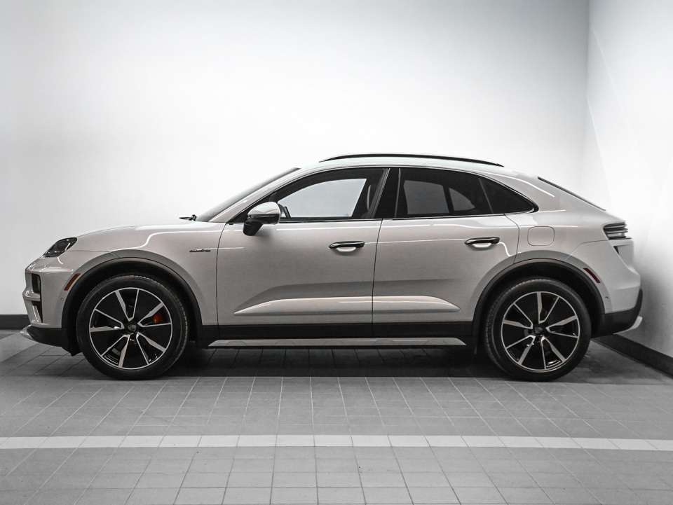 2024 Porsche Macan Turbo Electric - PORSCHE CERTIFIED EXT WARRANTY / alt 2