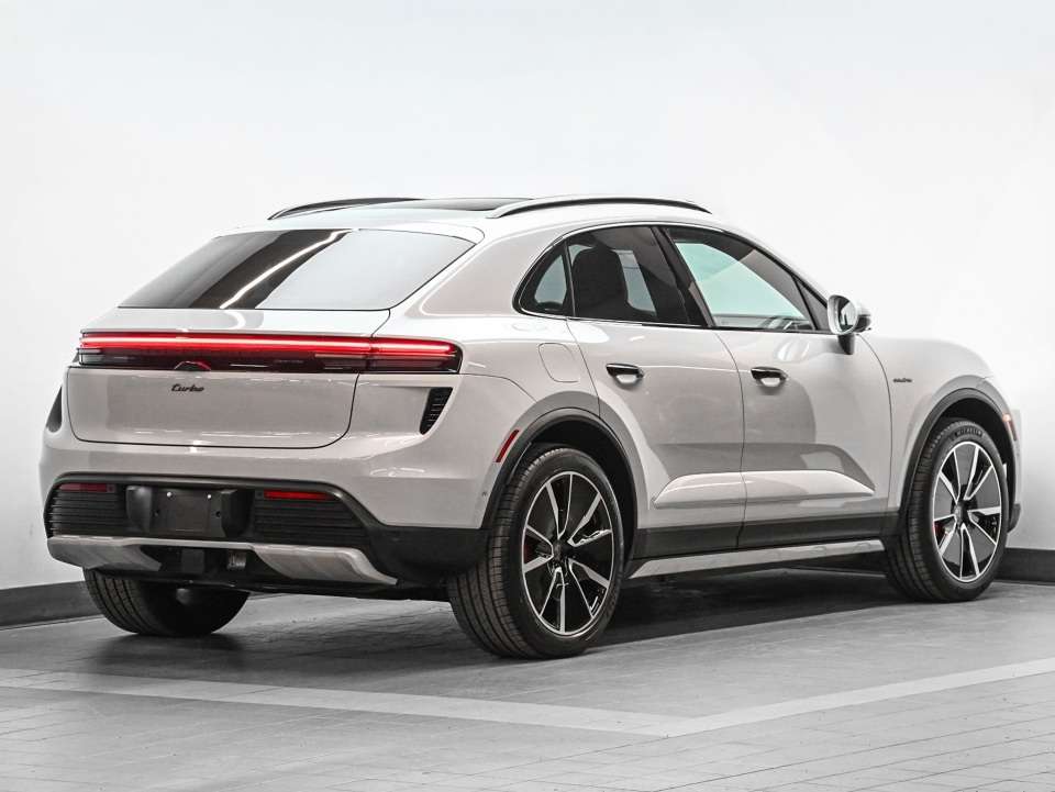 2024 Porsche Macan Turbo Electric - PORSCHE CERTIFIED EXT WARRANTY / alt 3