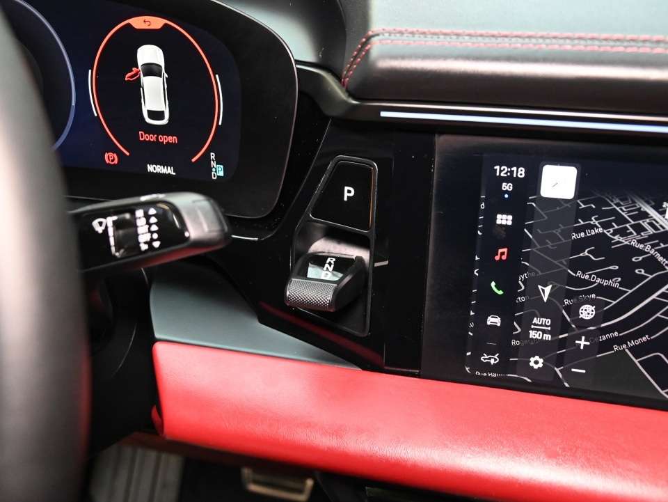 2024 Porsche Macan Turbo Electric - PORSCHE CERTIFIED EXT WARRANTY / thumb 30