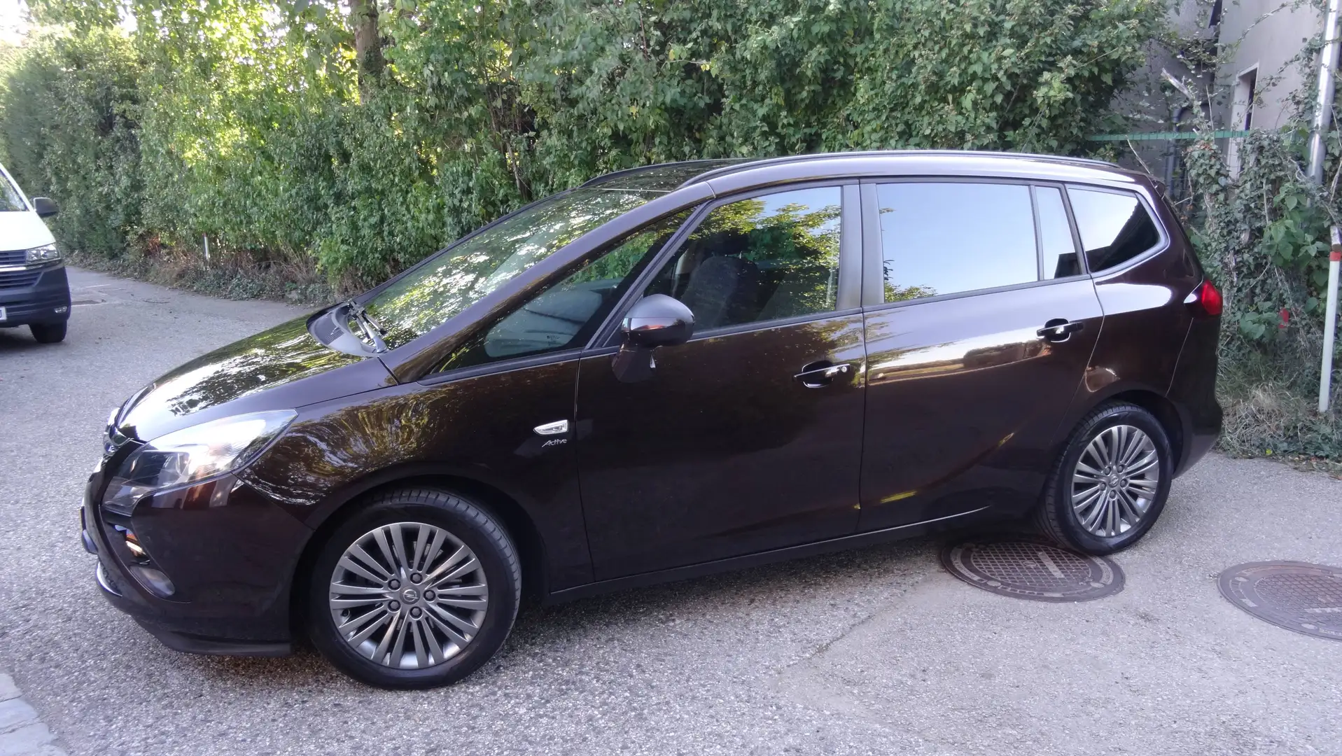 Opel Zafira Tourer Zafira Tourer 1,6 CDTI ecoflex Active Start/Stop, sehr gepflegt. Braun - 2