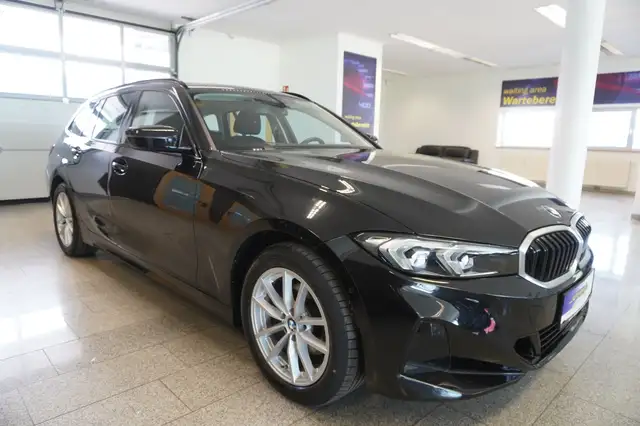 BMW 3 Series view 2