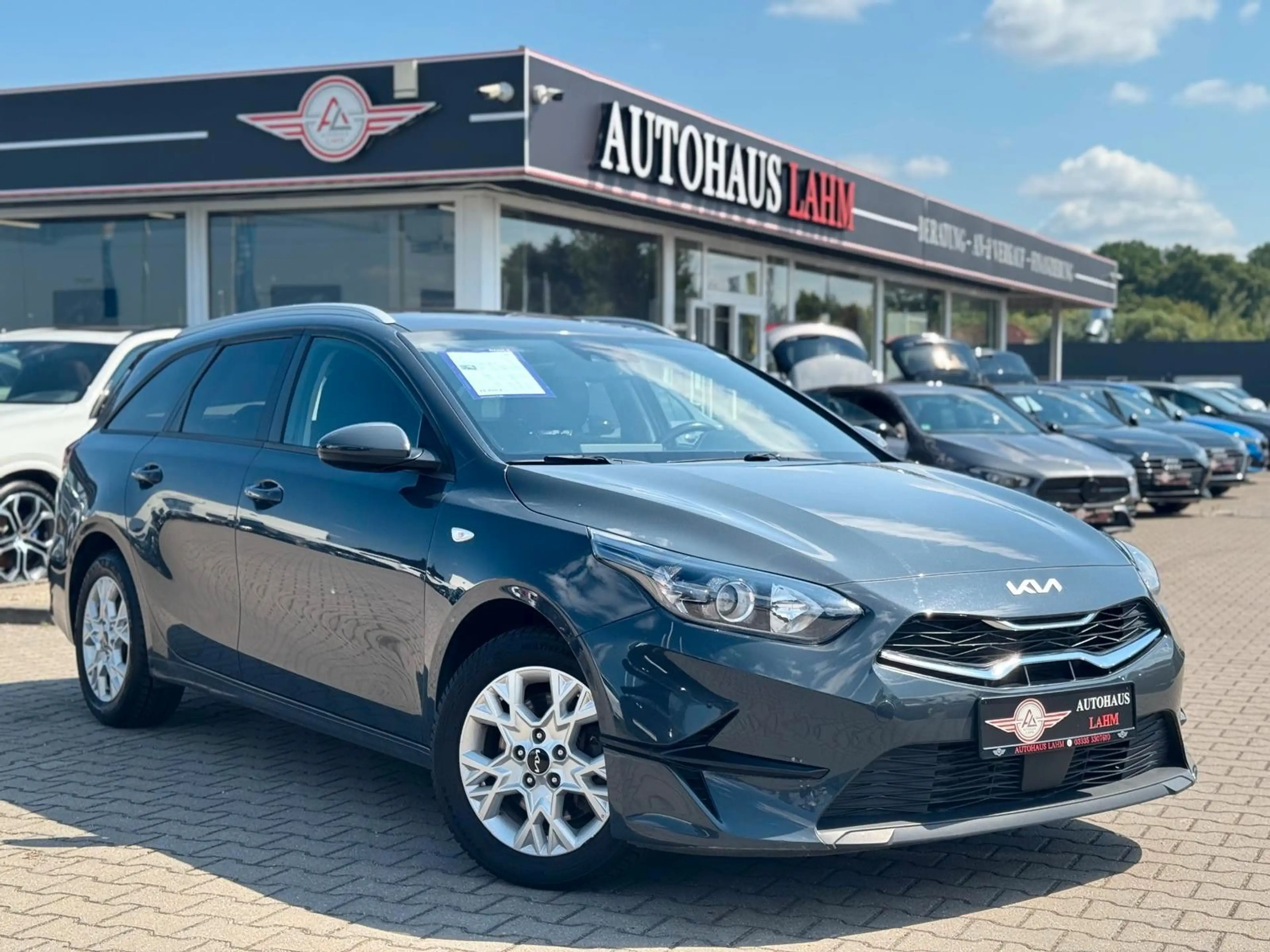 Kia Ceed SW / cee'd SW 1.6CRDI DCT*KAMERA*DAB*SPURHAL