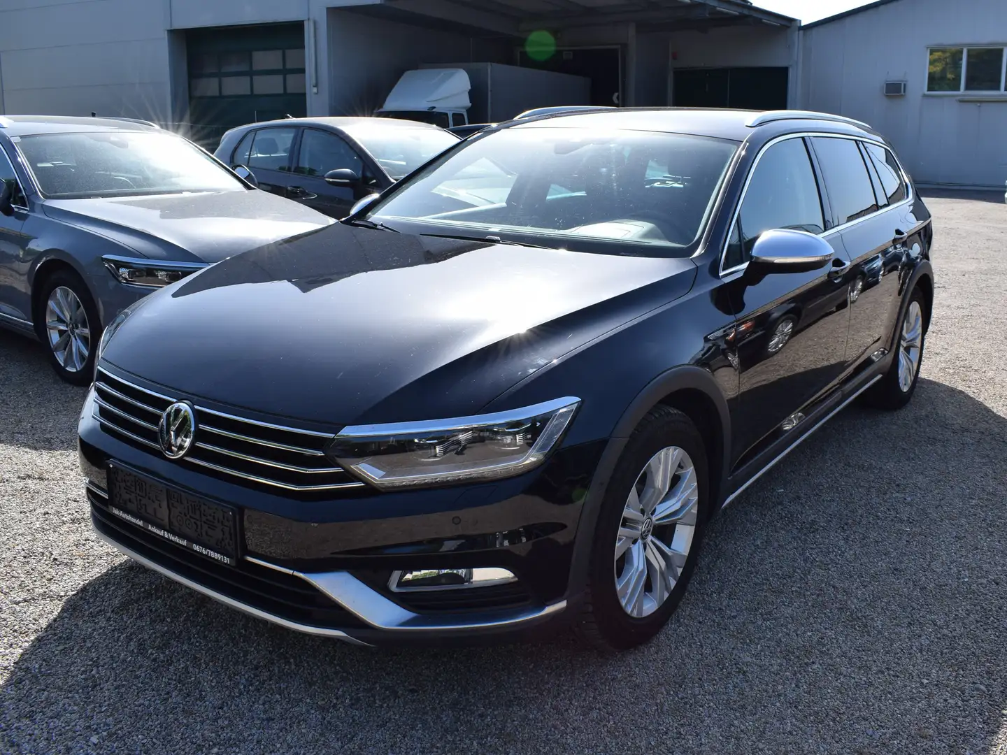Volkswagen Passat Alltrack Business 2,0 SCR TDI DSG Schwarz - 1