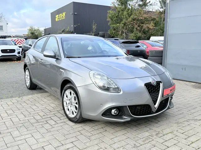 Alfa Romeo Giulietta Giulietta 1.6 JTDm Automaat 10/2020 1j garantie