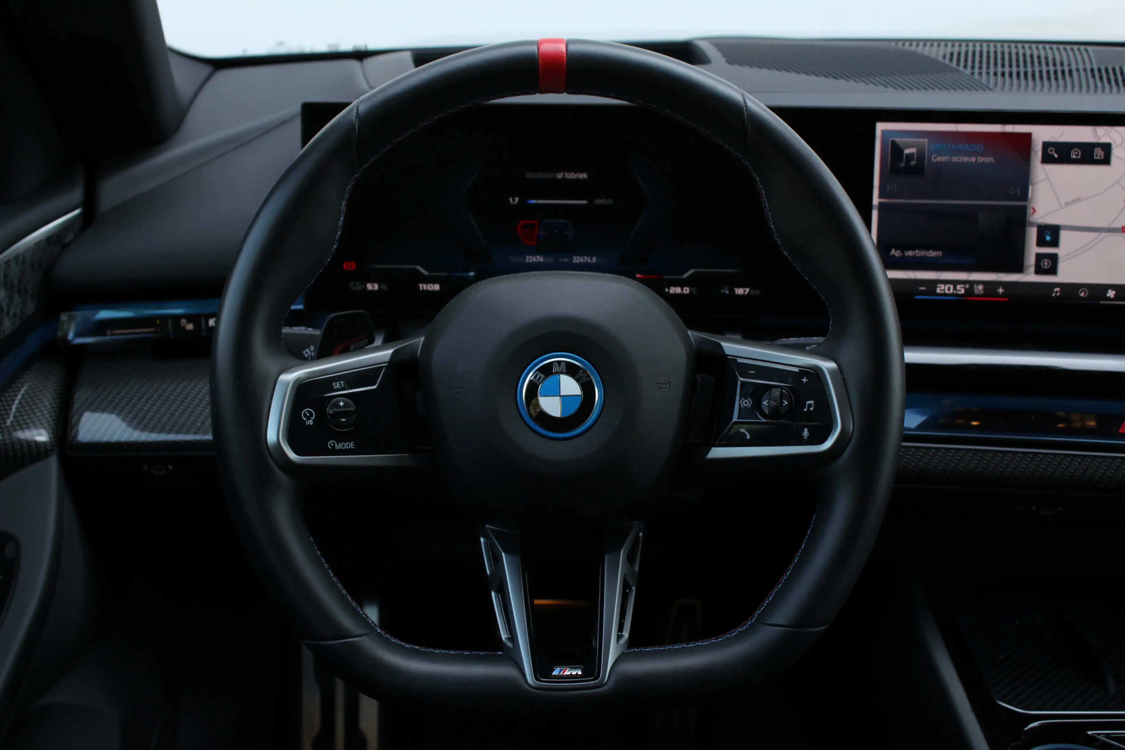 BMW i5 Touring M60 xDrive / Trekhaak / Panoramadak / Bowe — photo 3