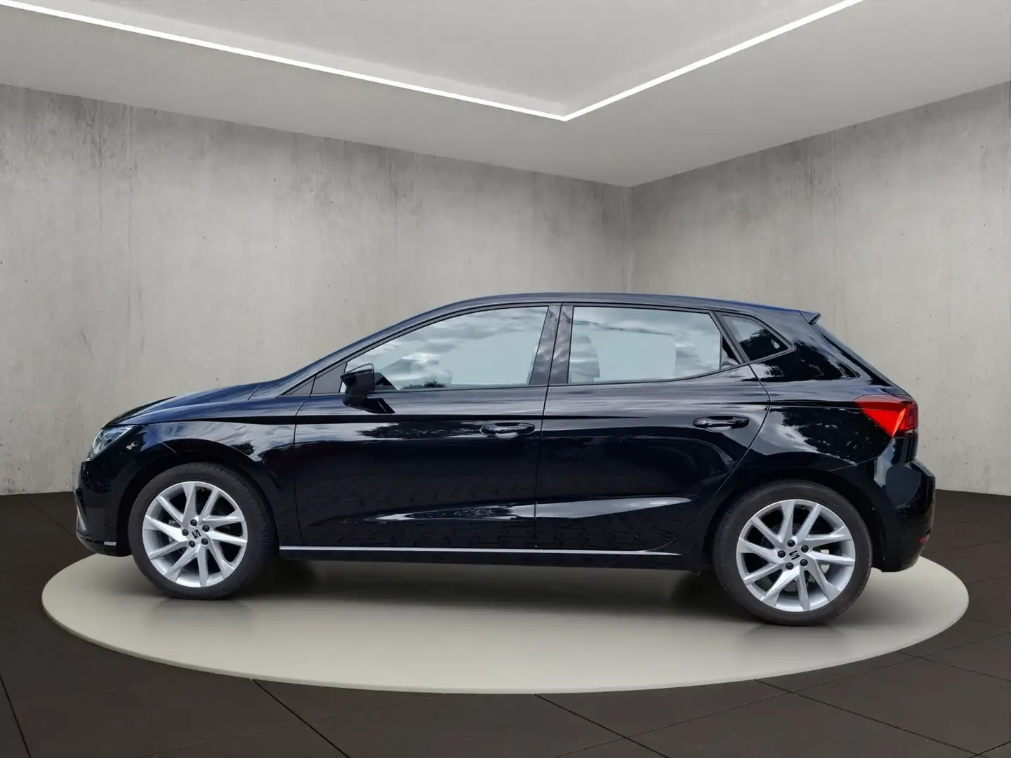 SEAT Ibiza FR Schwarz - 2