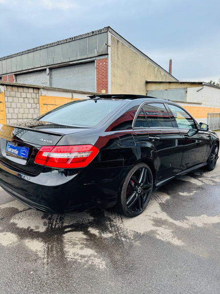 Mercedes-Benz E 350 E Limousine E 350 CGI BlueEfficiency — photo 4