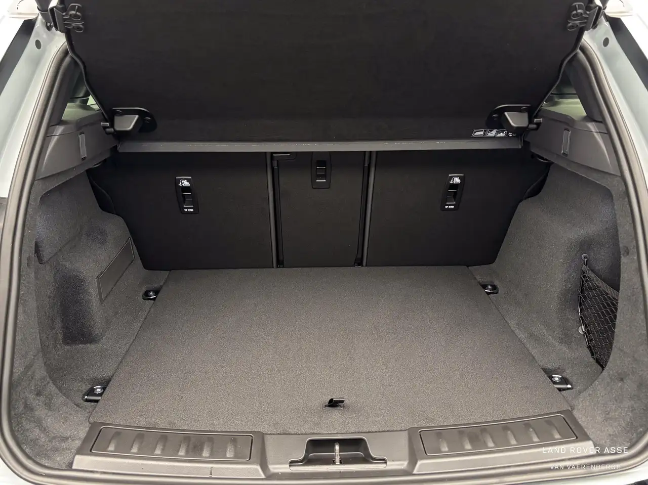 Land Rover Range Rover Evoque 2026 — фото 14