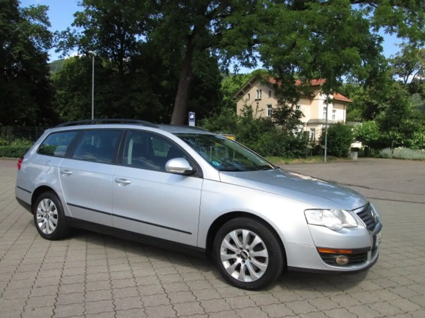 Volkswagen Passat Variant 2.0 TDI Trendline+2.HAND+EURO5+TÜV=05/2026+ Argintiu - 2