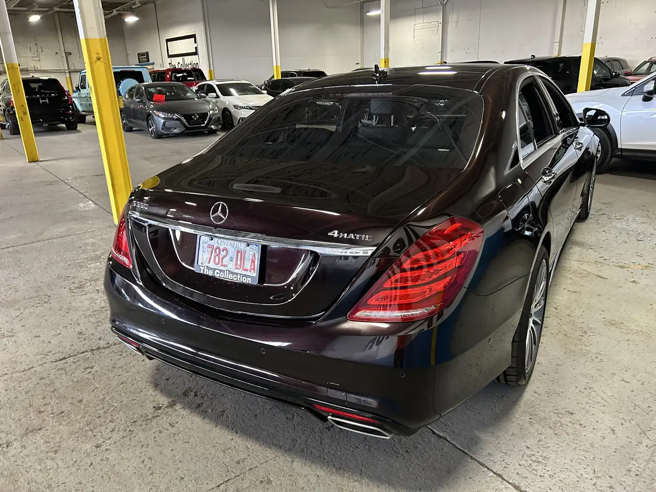 Mercedes-Benz S-Class снимка Mercedes-Benz S-Class